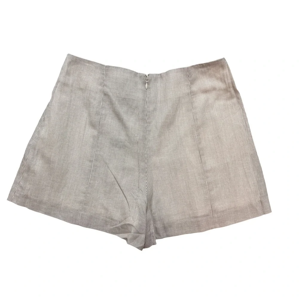 BCBGMAXAZRIA Pinstriped Beige Dress Shorts Sz Medium NWT Skorts‎